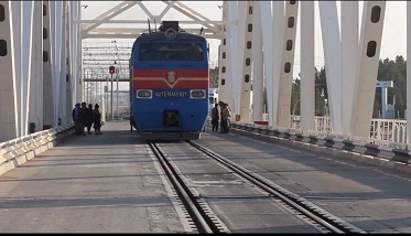 Afghanistan, Uzbekistan discuss provision of 24-hour services at Hairatan border