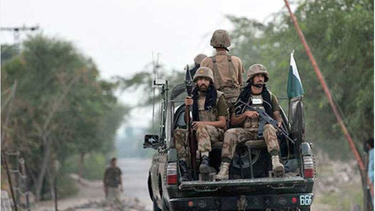 Officer among four soldiers killed in Pakistan suicide bombing