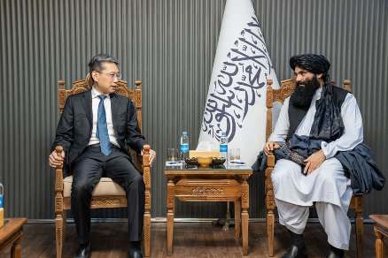 د چين او افغانستان د اړيکو پر پراختيا خبرې وشوې