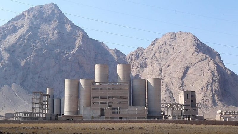 هرات کې د سمنټو د يوې توليدي کارخانې د جوړولو چارې پيل شوې