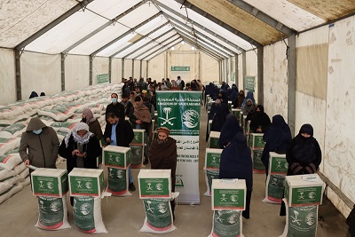 بدخشان کې په ۱۰۰۰ کورنيو د ملک سلمان بنسټ له خوا مرستې ووېشل شوې